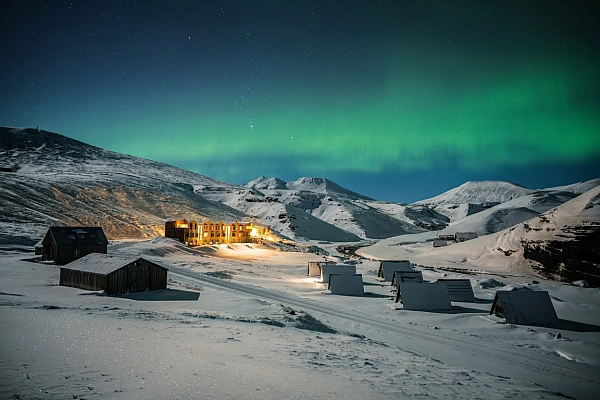 Northern Lights in the Kerlingafjöll Highland Base in Iceland.